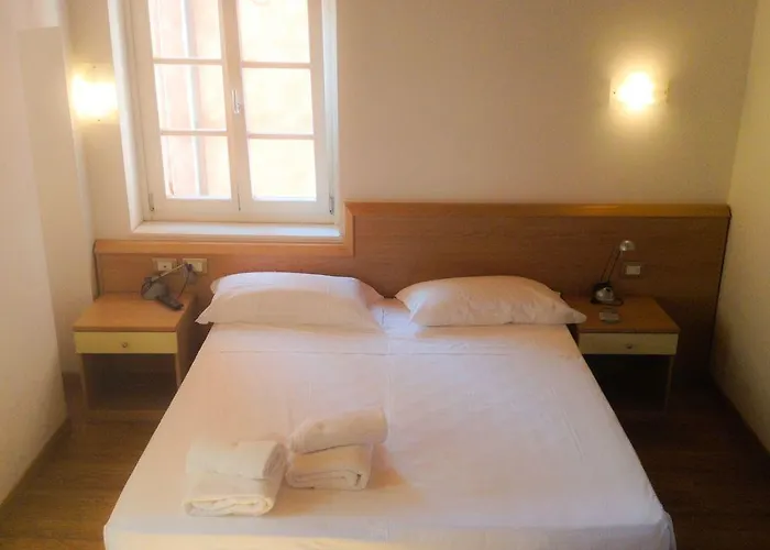 All'arco * ترييستي